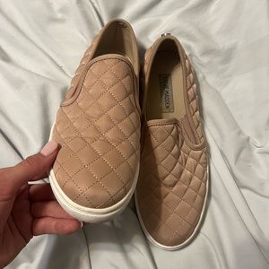 Steve Madden size 8.5 pink loafer shoe